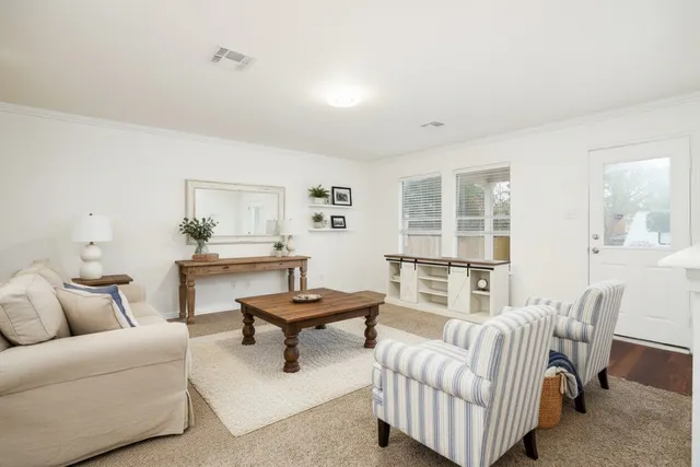 $2,300 | 140 Opal Lake Drive, Kyle, TX 78640