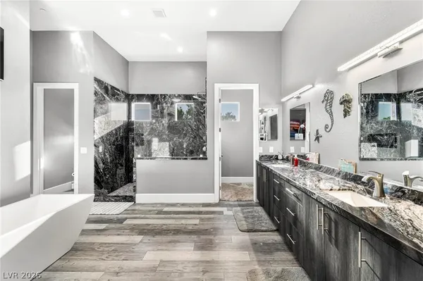 $5,100,000 | 6731 Via Provenza Avenue, Las Vegas, NV 89131