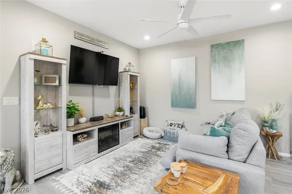 $5,100,000 | 6731 Via Provenza Avenue, Las Vegas, NV 89131