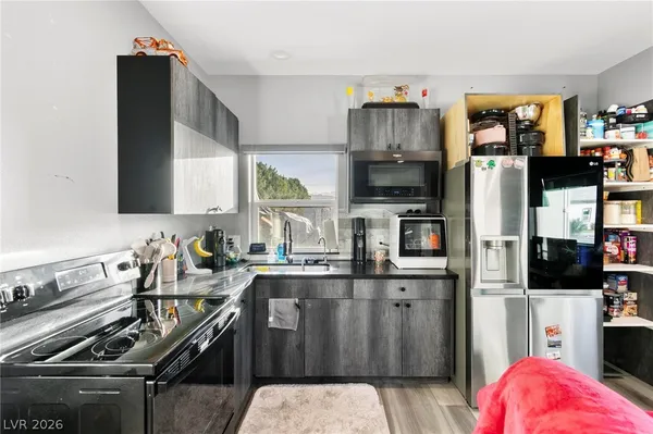 $5,100,000 | 6731 Via Provenza Avenue, Las Vegas, NV 89131