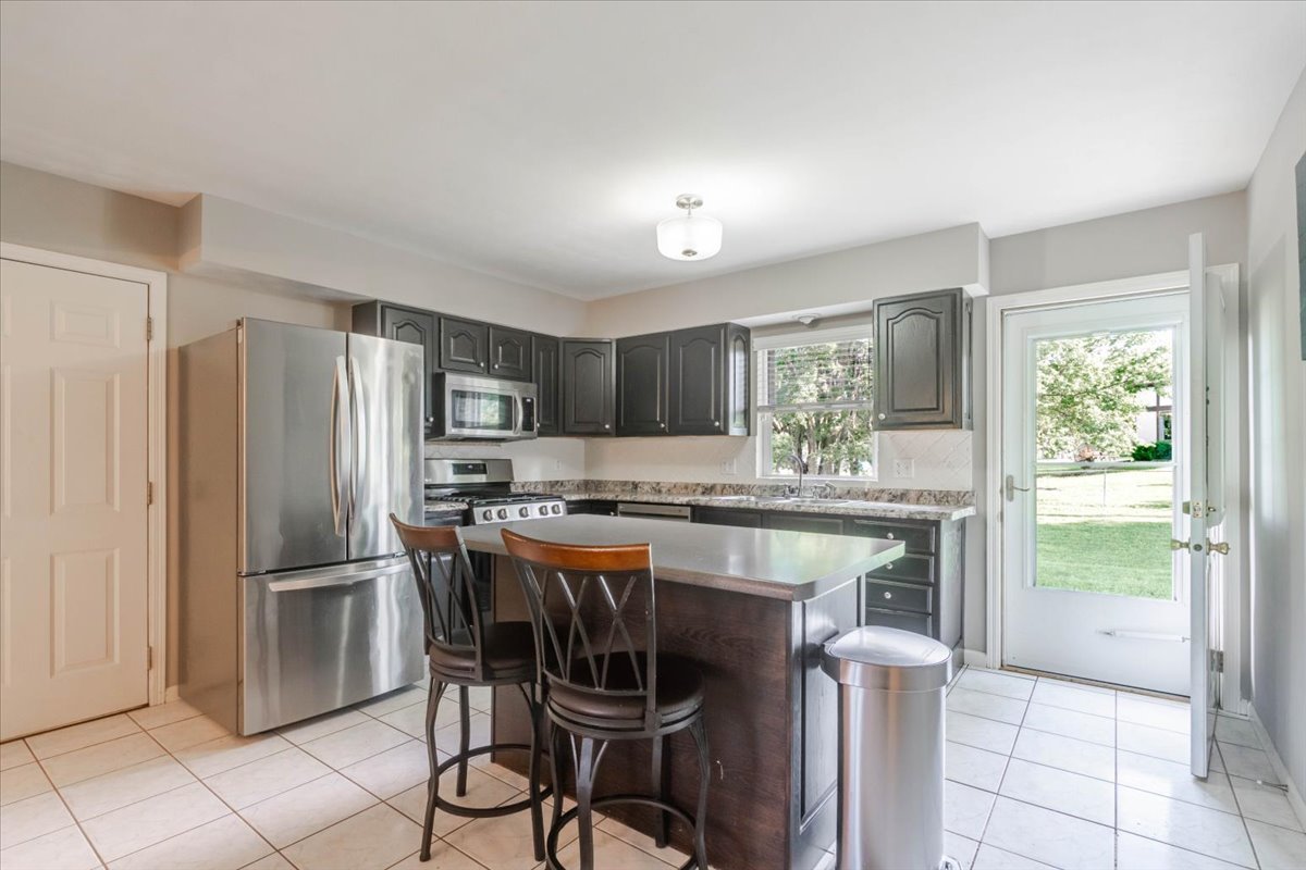 901 Ruston Avenue Normal, IL 61761 - Photo 8 of 40