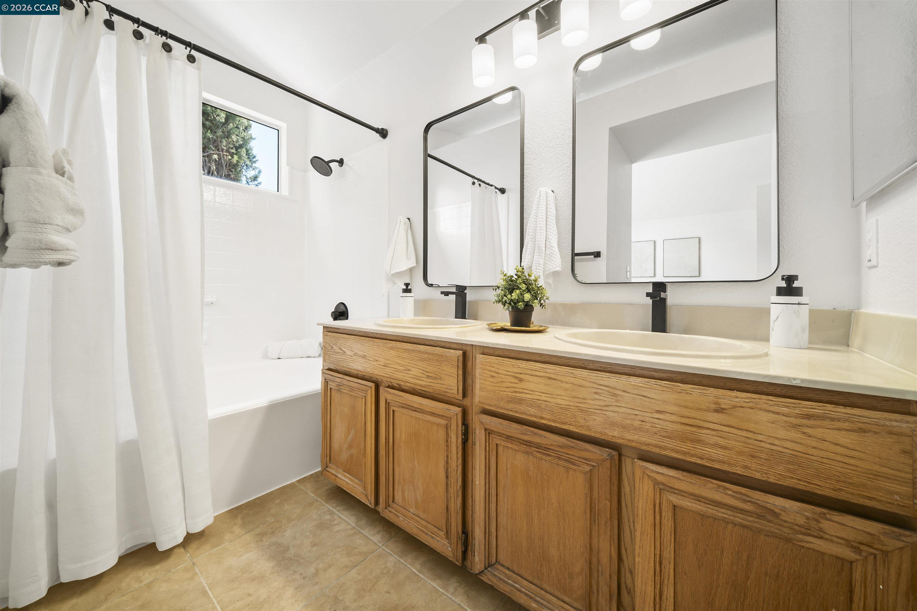 1191 Red Leaf Way Pittsburg, CA 94565 - Photo 27 of 34