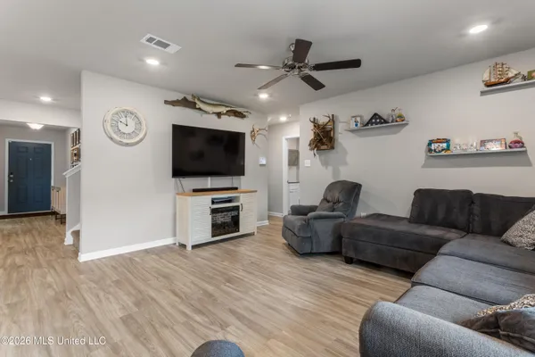 $345,900 | 8588 Palmetto Drive, Ocean Springs, MS 39564