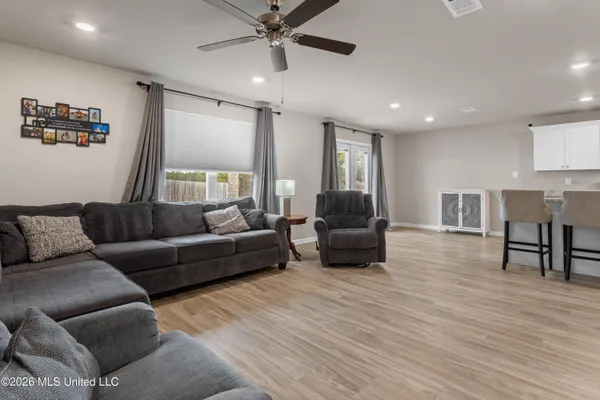 $345,900 | 8588 Palmetto Drive, Ocean Springs, MS 39564