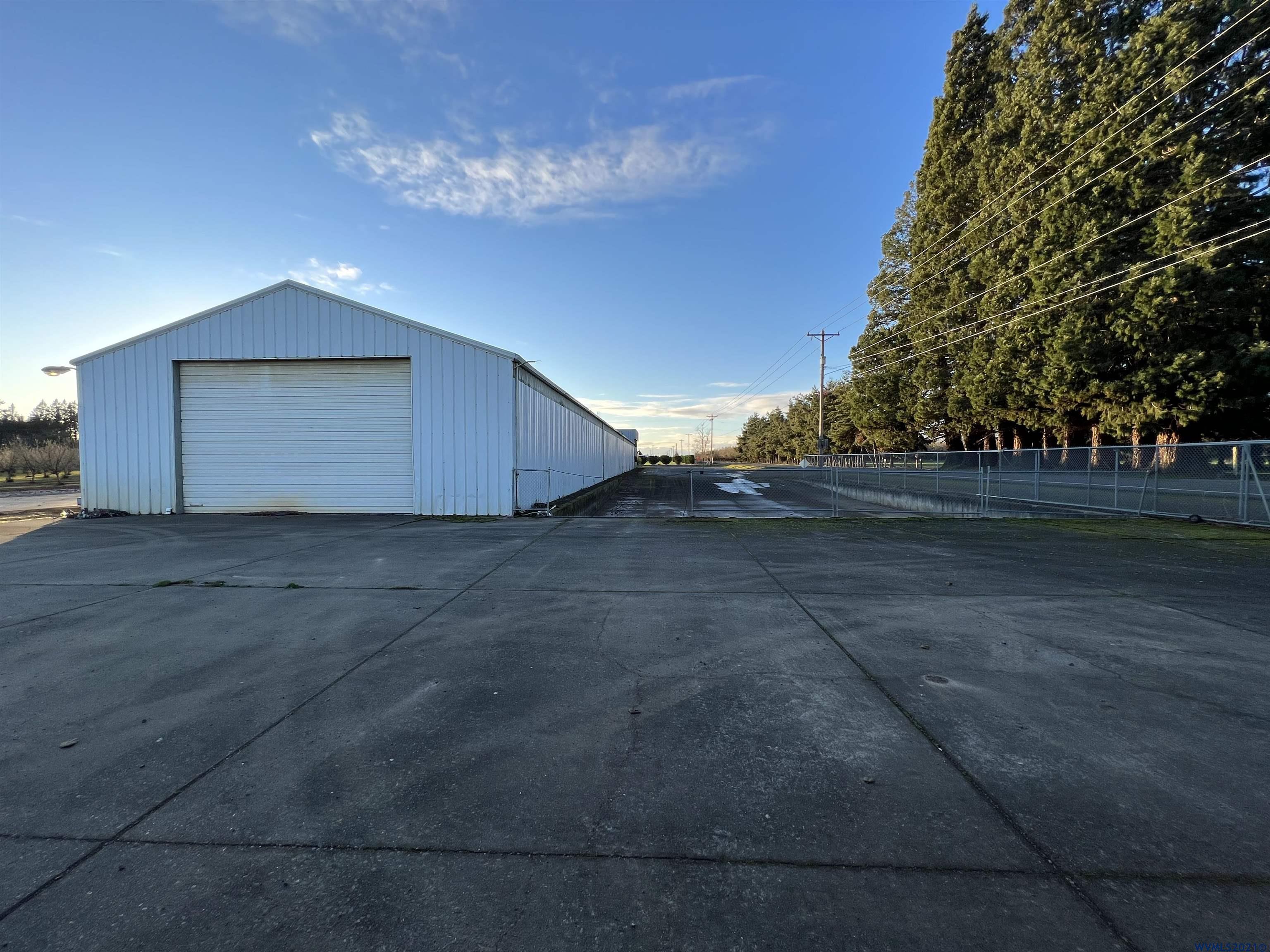 17383 Monnier Road Northeast Hubbard, OR 97032 - Photo 9 of 34