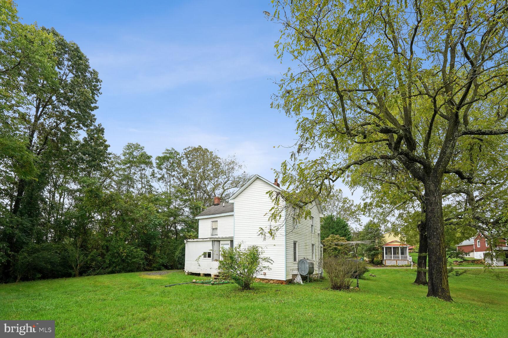 5095 Leeds Manor Road Hume, VA 22639 - Photo 8 of 15