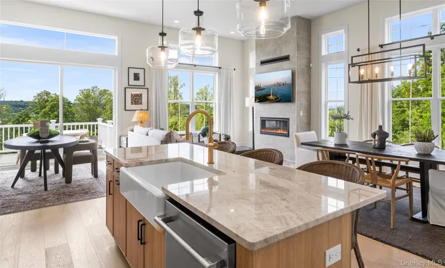 $839,000 | 5135 Teaberry Lane, Unit 11, Fishkill, NY 12524