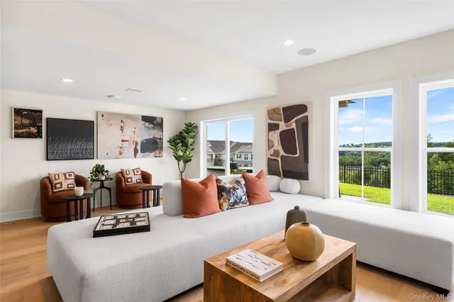 $839,000 | 5135 Teaberry Lane, Unit 11, Fishkill, NY 12524