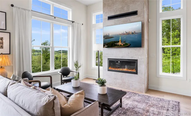 $839,000 | 5135 Teaberry Lane, Unit 11, Fishkill, NY 12524