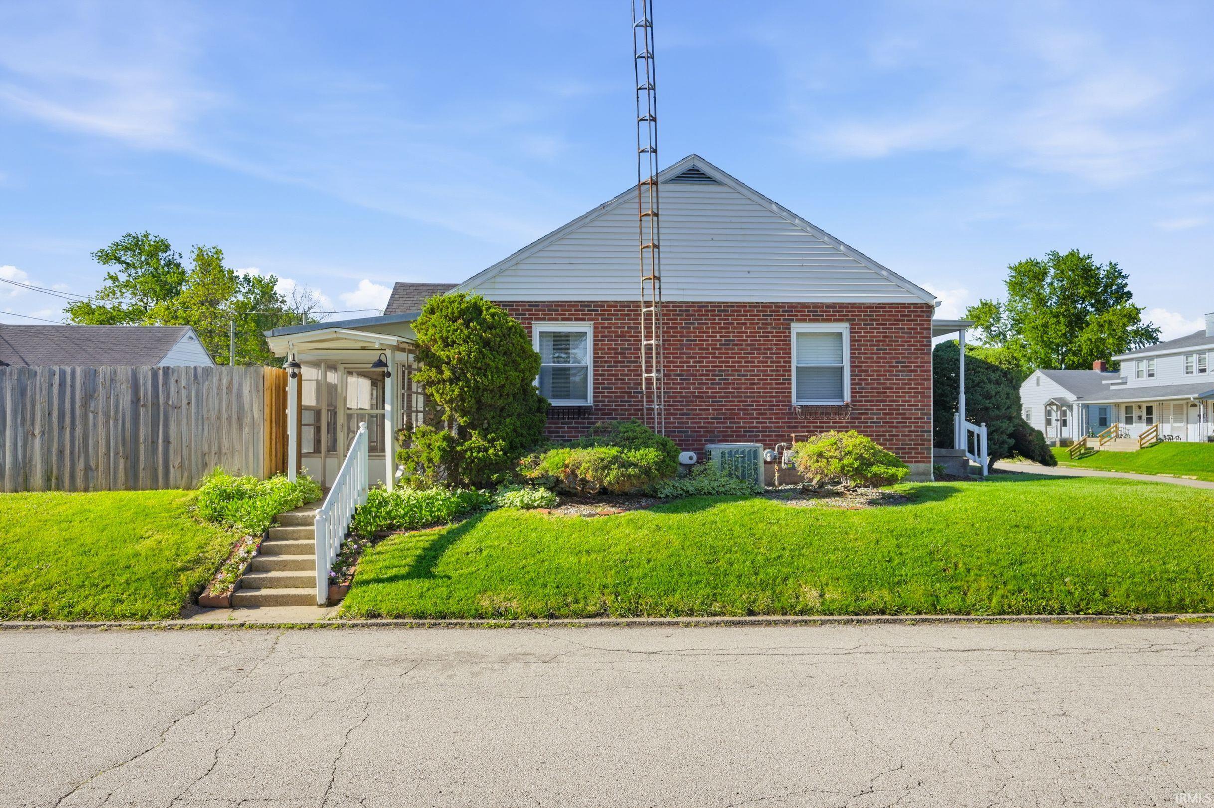 1202 South 23rd Street New Castle, IN 47362 - Photo 3 of 23