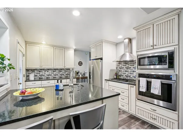 $525,000 | 100 Inglewood Park, Longview, WA 98632