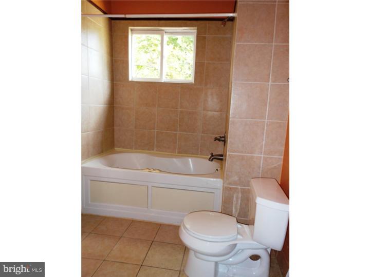1103 East Rittenhouse Street Philadelphia, PA 19138 - Photo 14 of 17