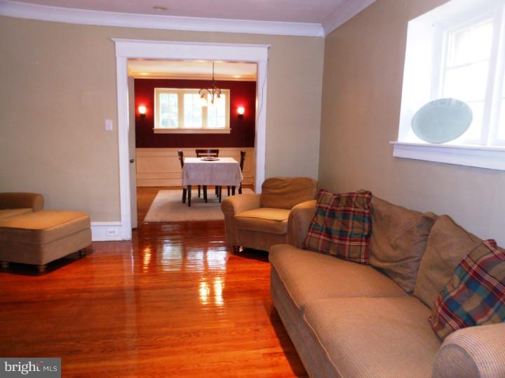 1103 East Rittenhouse Street Philadelphia, PA 19138 - Photo 4 of 17