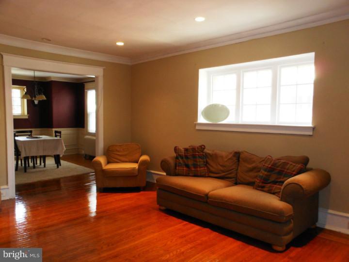 1103 East Rittenhouse Street Philadelphia, PA 19138 - Photo 9 of 17