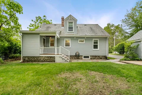 $638,000 | 5 Walker Avenue, Andover, MA 01810