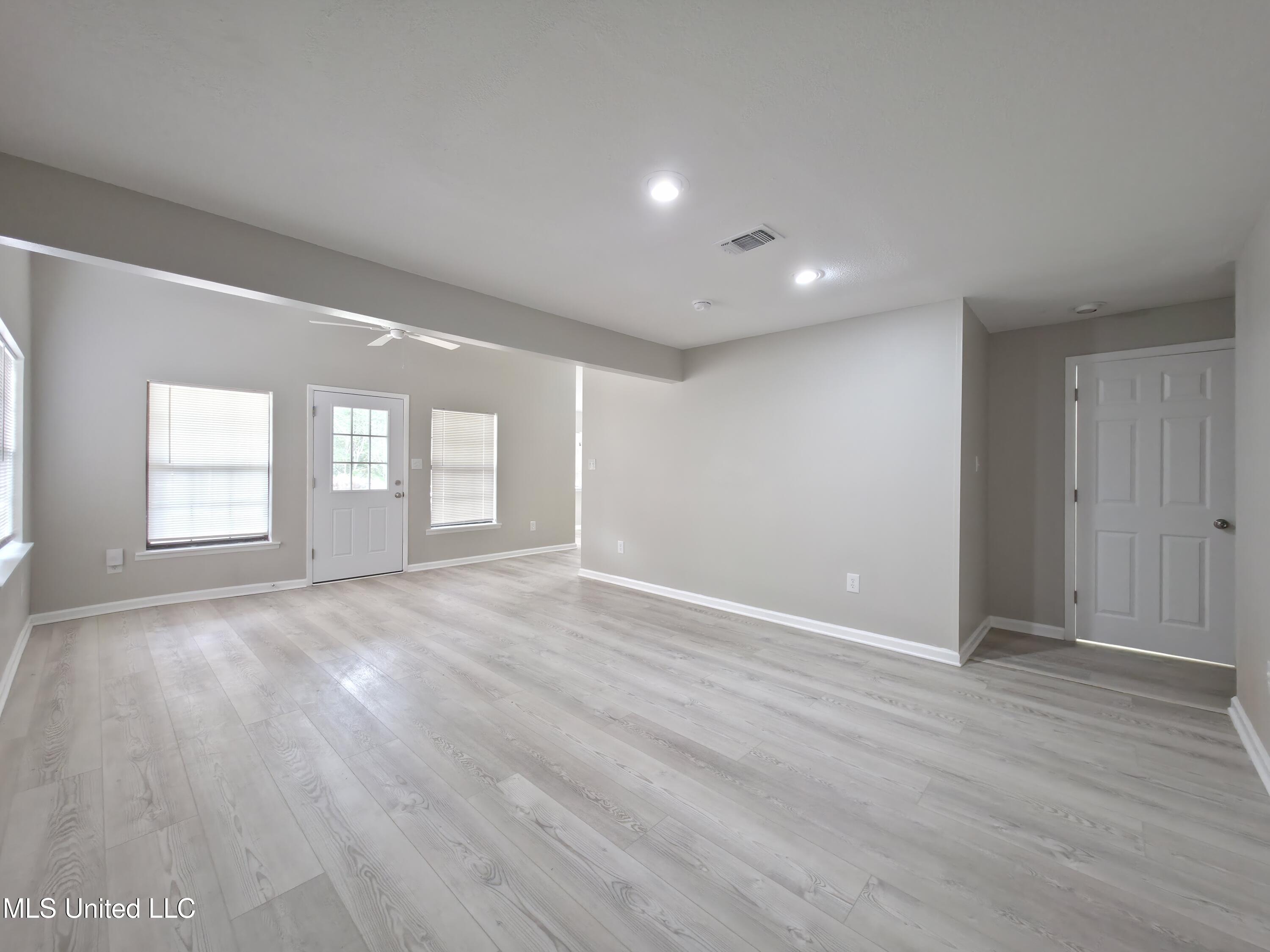 21478 Dye Road Saucier, MS 39574 - Photo 10 of 34 20260106_105800