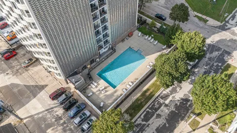 $308,000 | 2525 South Shore Drive, Unit 14C, Milwaukee, WI 53207