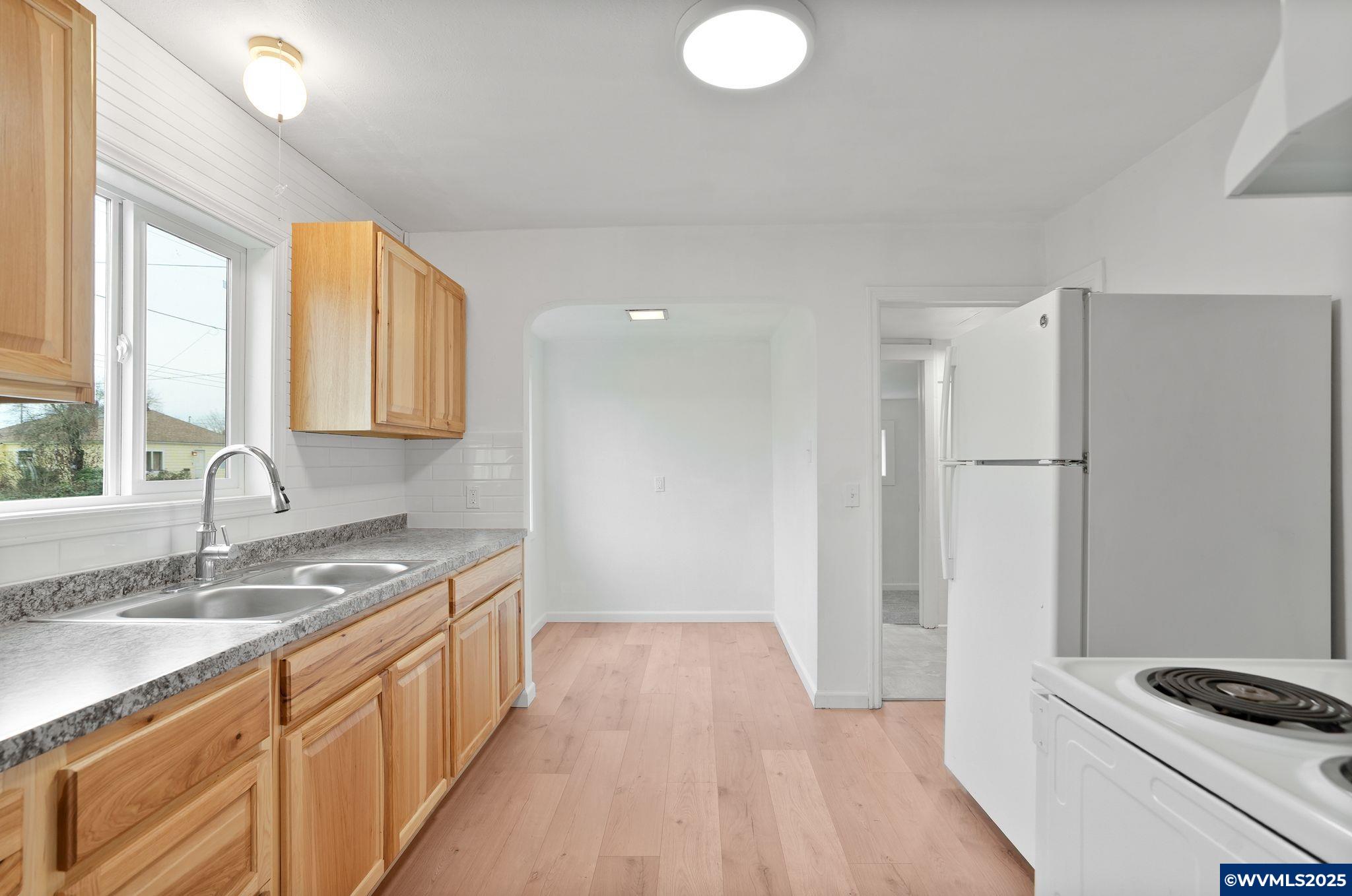 1405 Southwest Calapooia Street Albany, OR 97321 - Photo 15 of 33