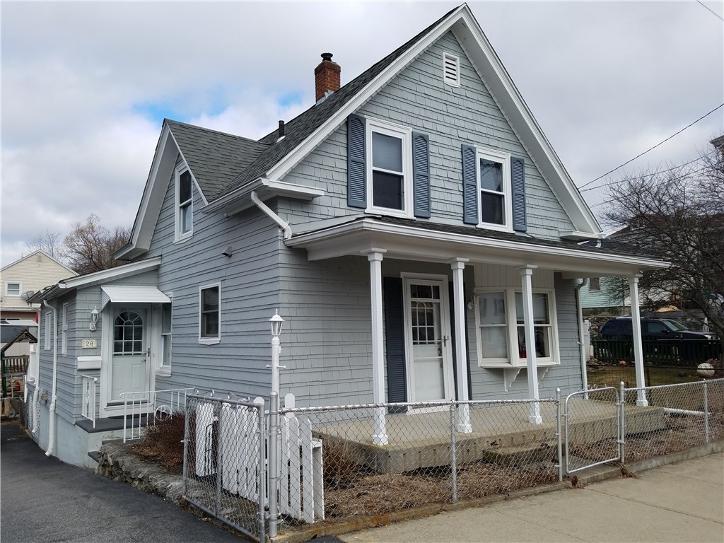 28 Yolande Place Woonsocket, RI 02895 - Photo 2 of 31