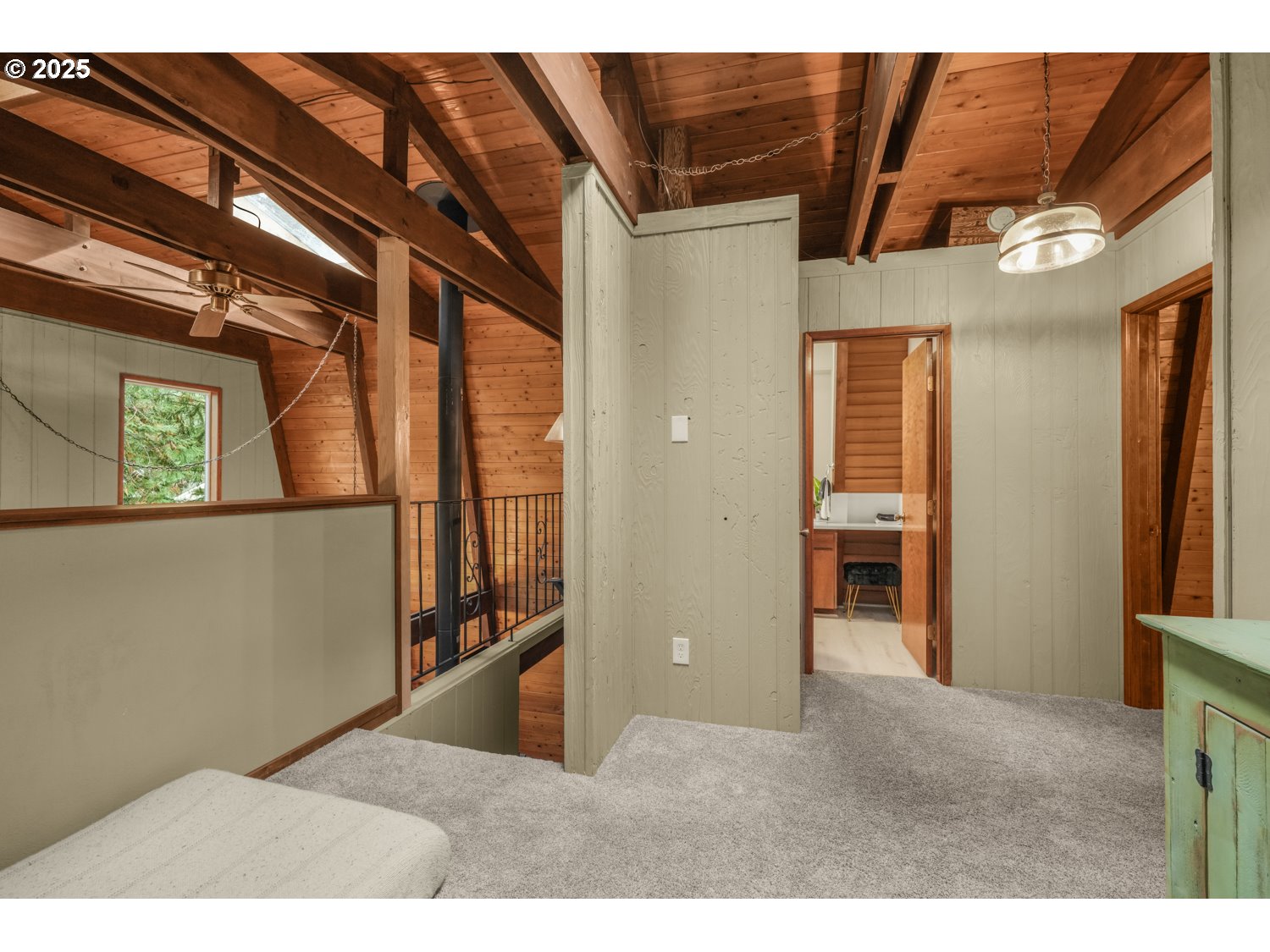 21760 East Tree Swallow Lane Rhododendron, OR 97049 - Photo 27 of 32