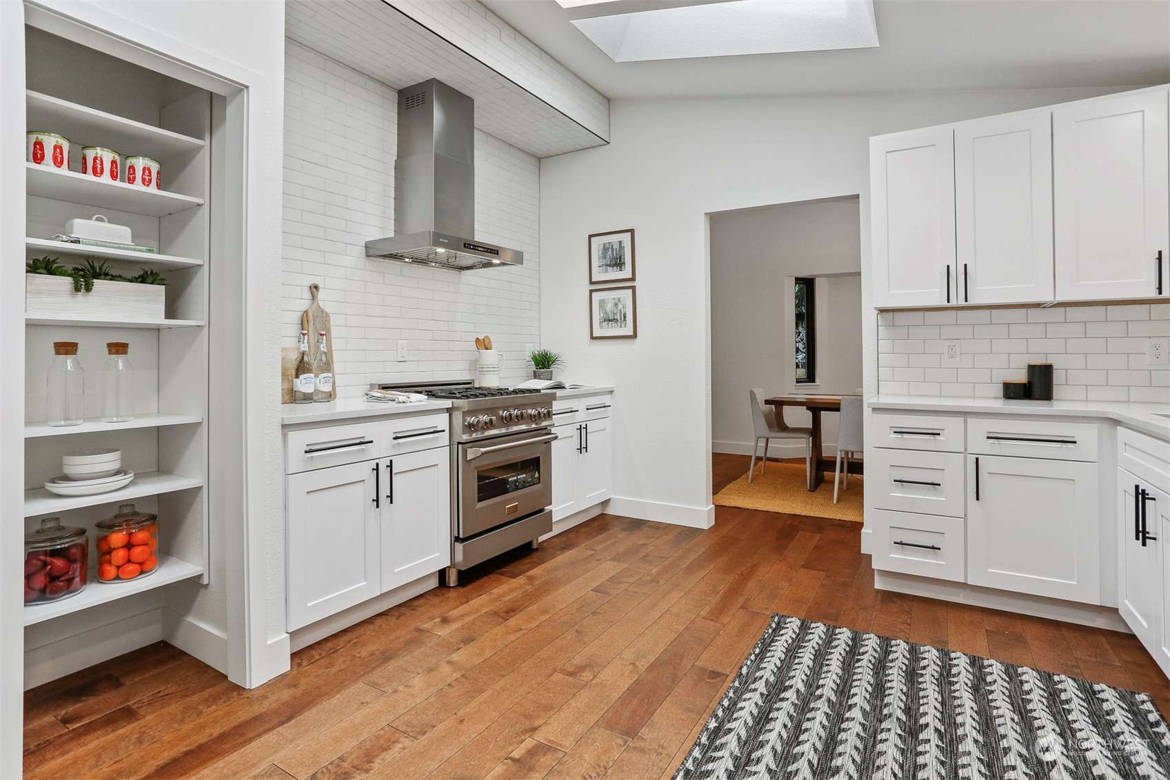 14308 165th Place Southeast Renton, WA 98059 - Photo 4 of 40 Gallery Image 4