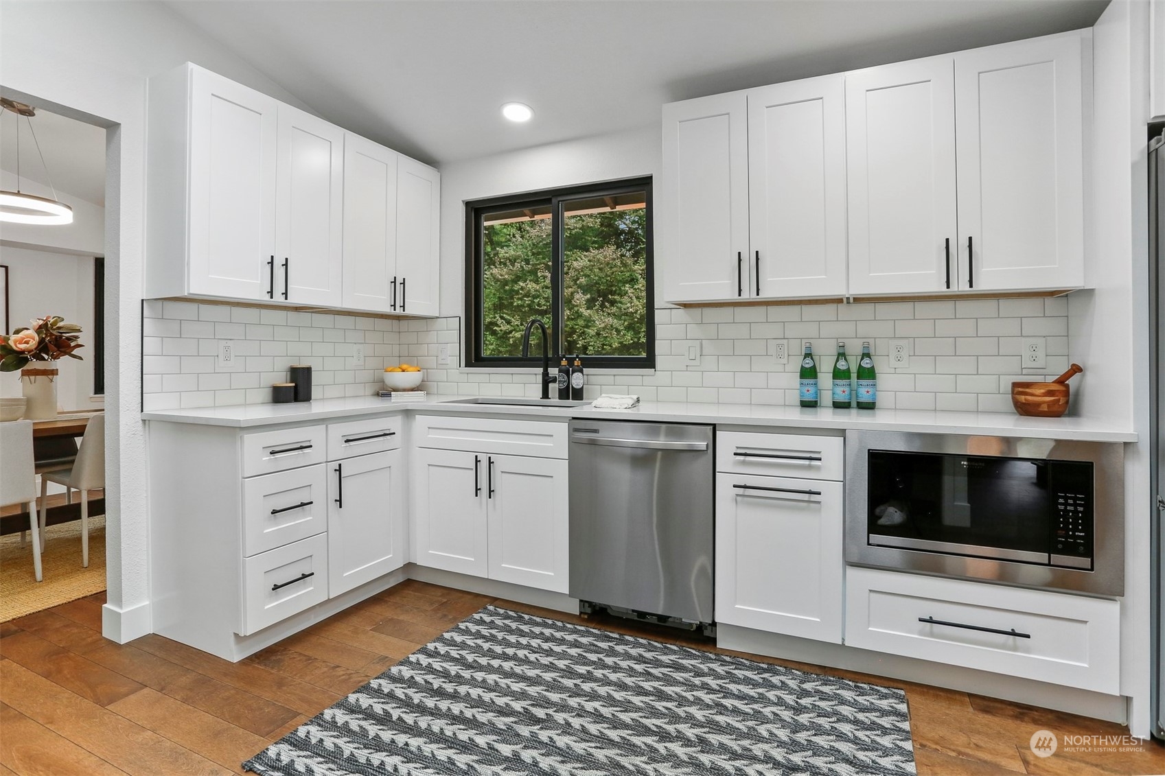 14308 165th Place Southeast Renton, WA 98059 - Photo 5 of 40 Gallery Image 5