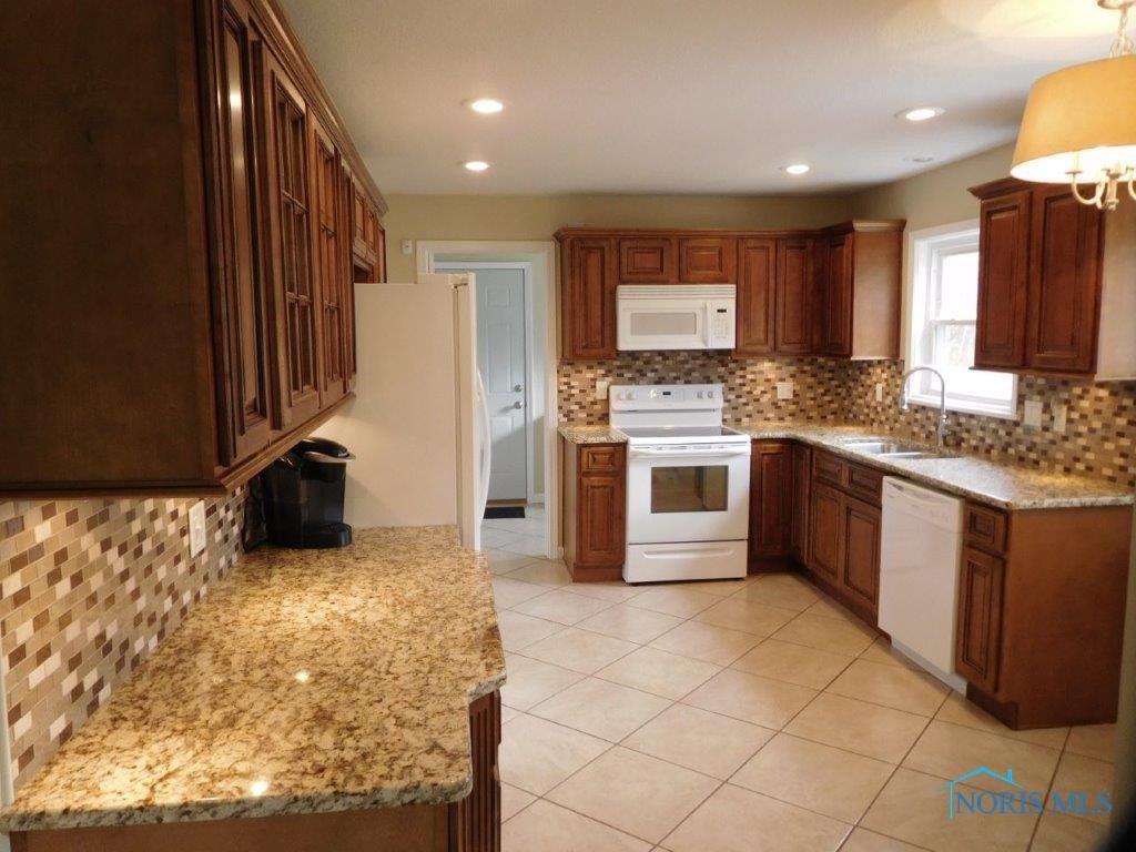 11155 Old State Line Road Swanton, OH 43558 - Photo 12 of 22 Gallery Image 12