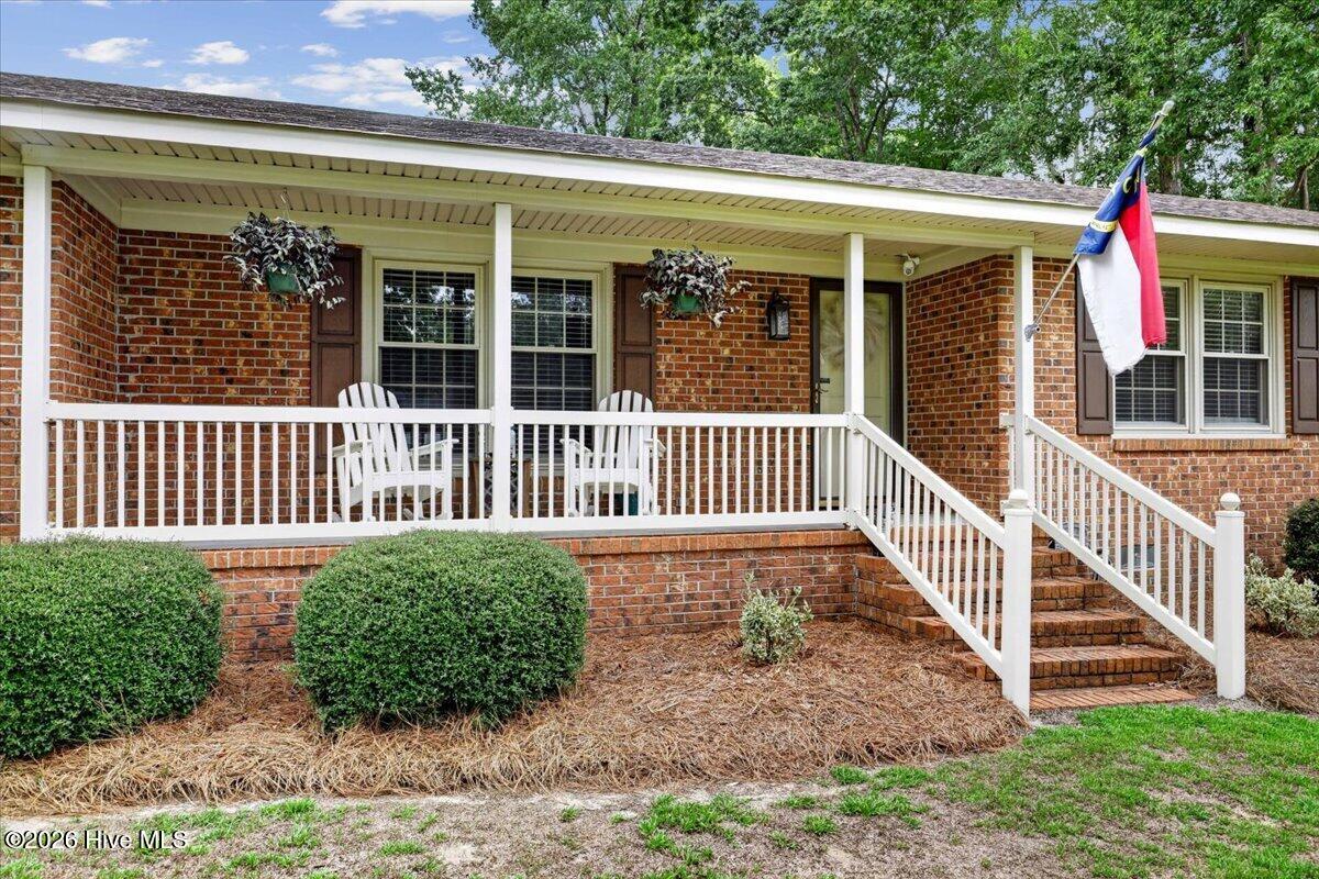2444 Creekside Road Kinston, NC 28504 - Photo 4 of 51