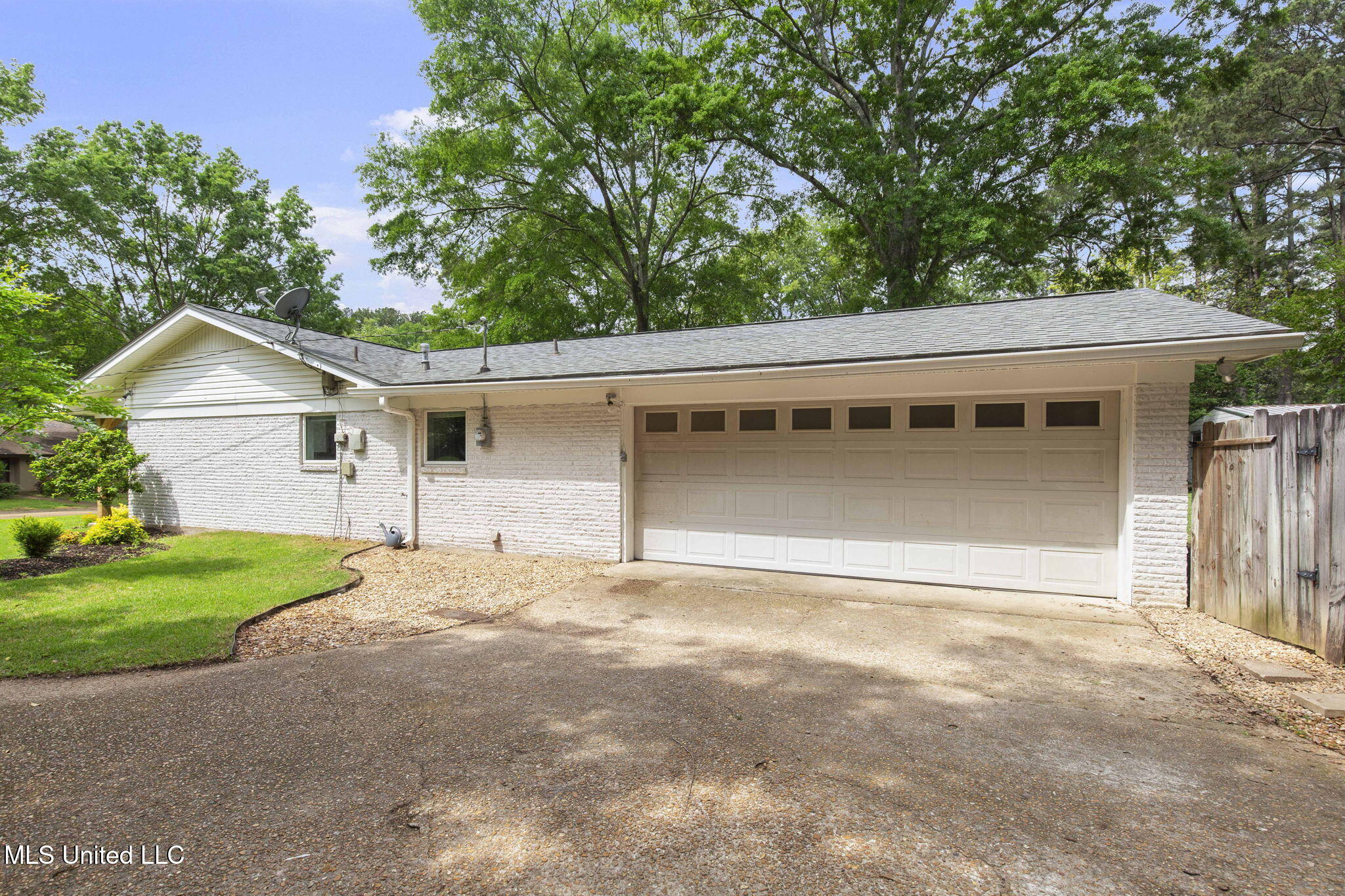 5328 Briarfield Road Jackson, MS 39211 - Photo 42 of 45 49-web-or-mls-5328 Briarfield-51