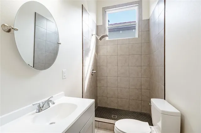 $2,000 | 618 Valence Street, New Orleans, LA 70115