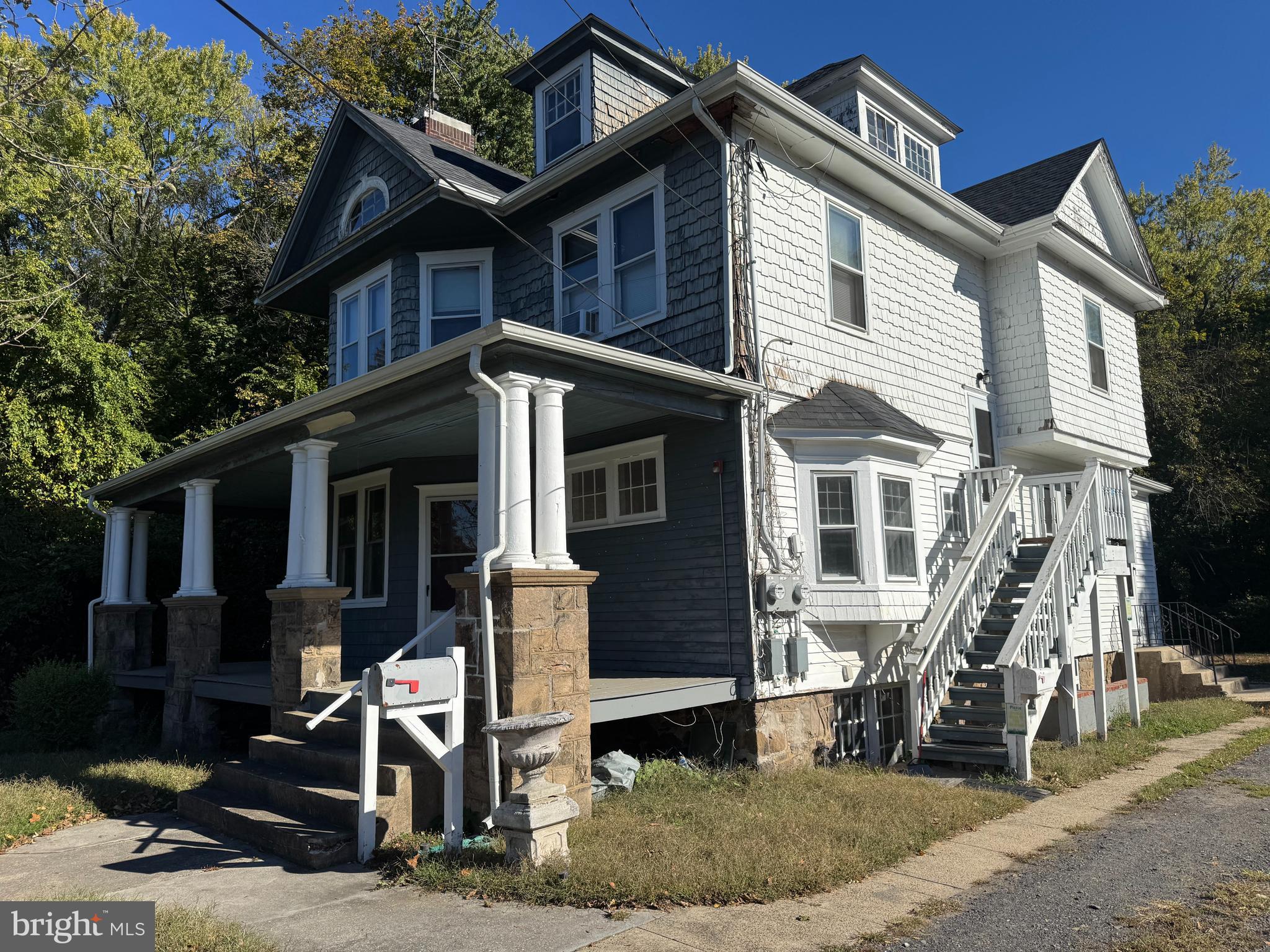 718 Woodlane Road Beverly, NJ 08010 - Photo 3 of 8