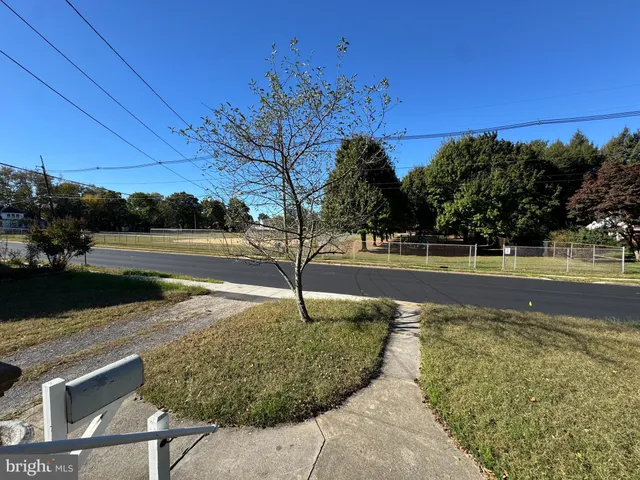 $399,000 | 718 Woodlane Road, Beverly, NJ 08010