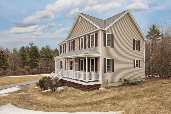 97 North End Townsend, MA 01469 - Photo 6 of 30 Gallery Image 6
