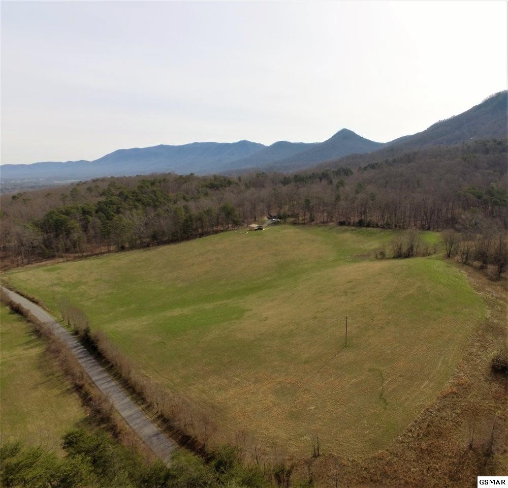685 Thomas Loop Road Sevierville, TN 37876 - Photo 15 of 18 a view of an outdoor space and a lake view