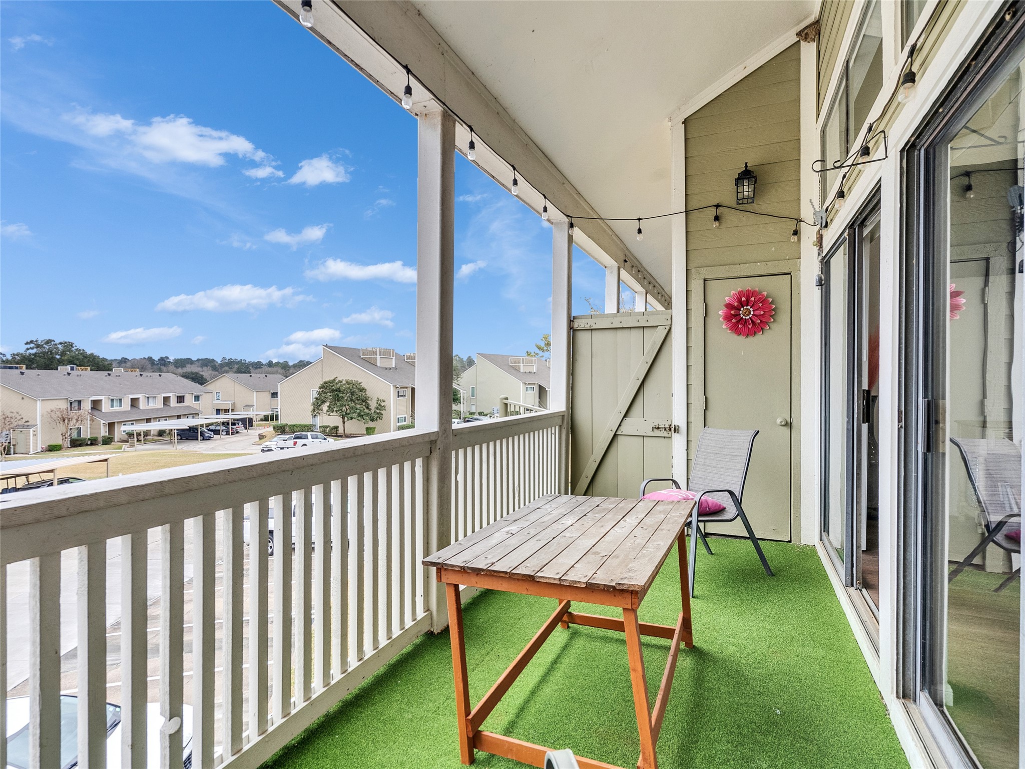 174 April Point Drive South Conroe, TX 77356 - Photo 13 of 38 a view of balcony with furniture