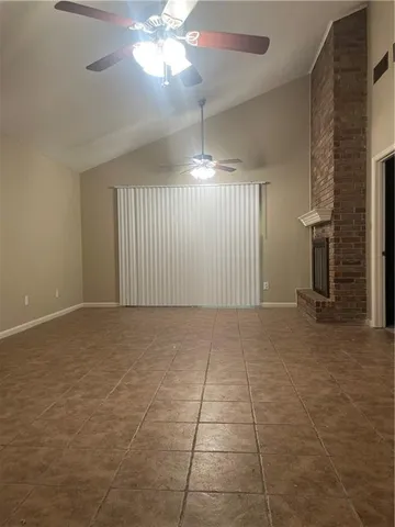 $2,100 | 605 Holiday Circle, Pineville, LA 71360