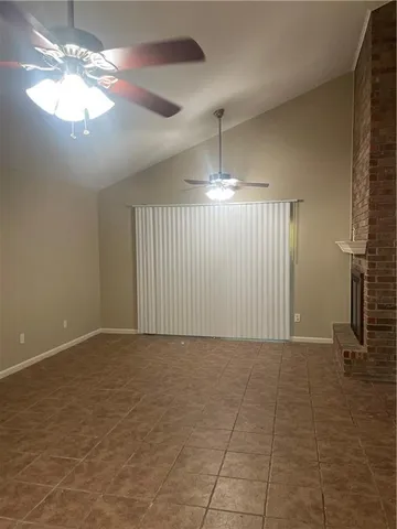 $2,100 | 605 Holiday Circle, Pineville, LA 71360