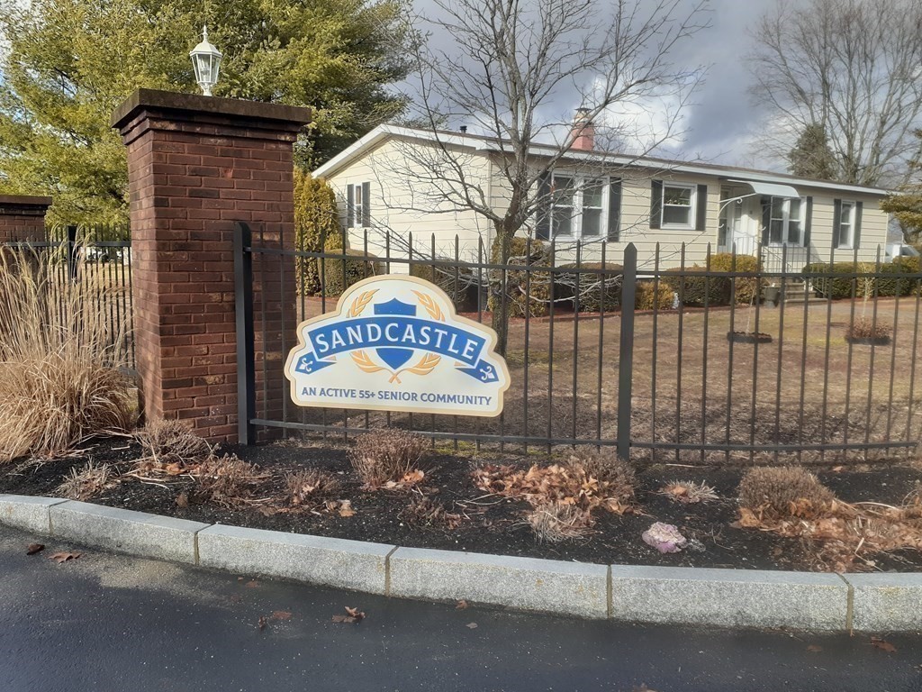 12 Queens Road Attleboro, MA 02703 - Photo 2 of 33 Gallery Image 2
