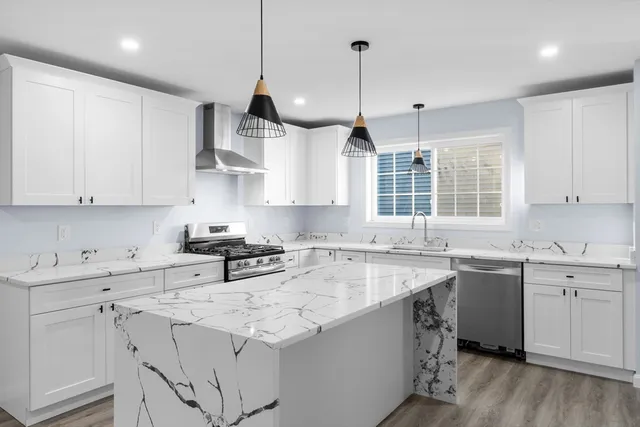 $399,900 | 81 Hunter Street, Fall River, MA 02721