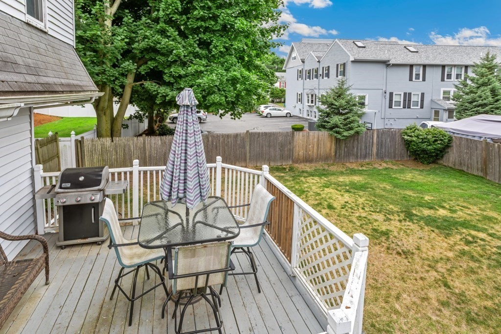 15 Marble Street Stoneham, MA 02180 - Photo 8 of 41