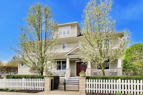 $2,395,000 | 1501 Central Avenue, Wilmette, IL 60091