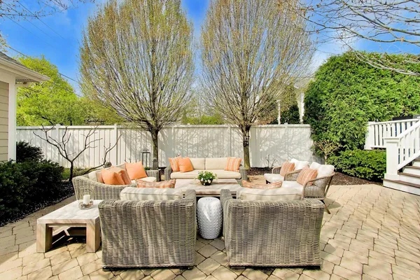 $2,395,000 | 1501 Central Avenue, Wilmette, IL 60091