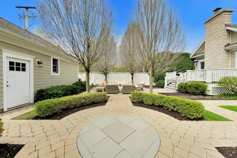 $2,395,000 | 1501 Central Avenue, Wilmette, IL 60091