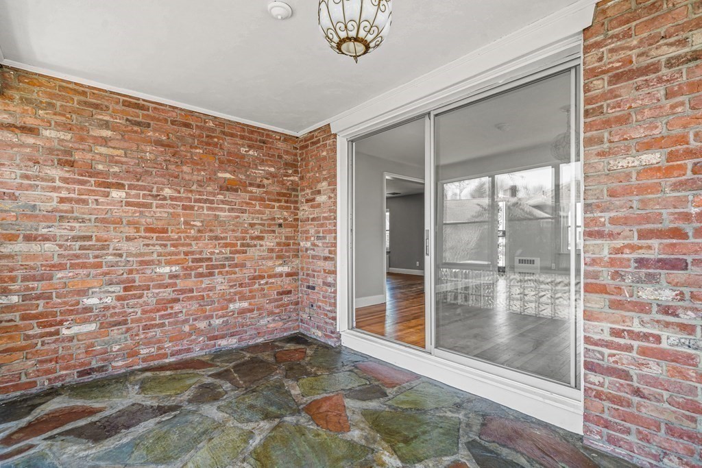 5 Gerald Road Stoneham, MA 02180 - Photo 14 of 39 Gallery Image 14