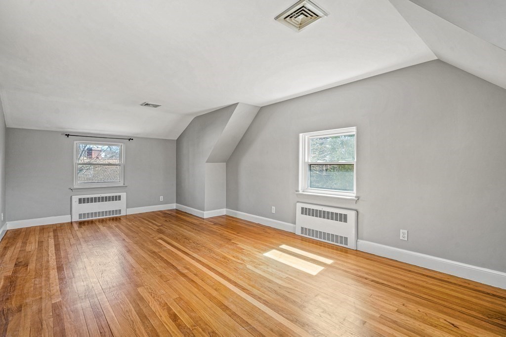 5 Gerald Road Stoneham, MA 02180 - Photo 20 of 39 Gallery Image 20