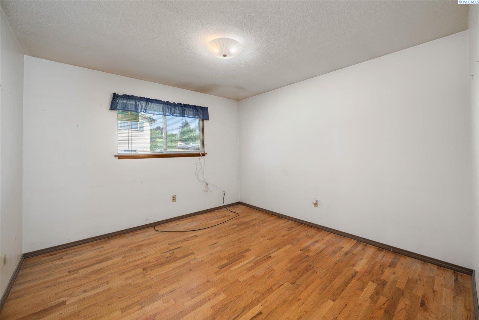 703 South Euclid Road Grandview, WA 98930 - Photo 19 of 42 Gallery Image 19