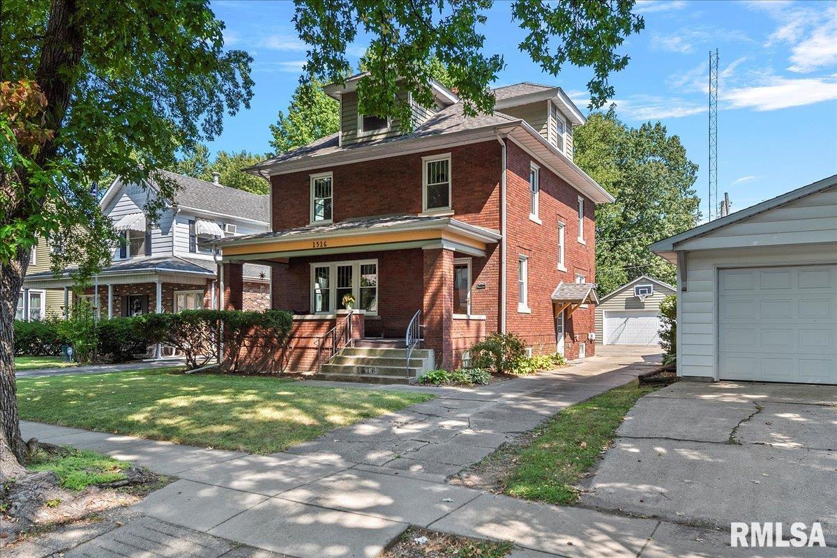 1516 North 4th Street Springfield, IL 62702 - Photo 1 of 36