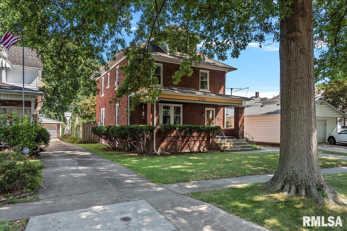 1516 North 4th Street Springfield, IL 62702 - Photo 2 of 36