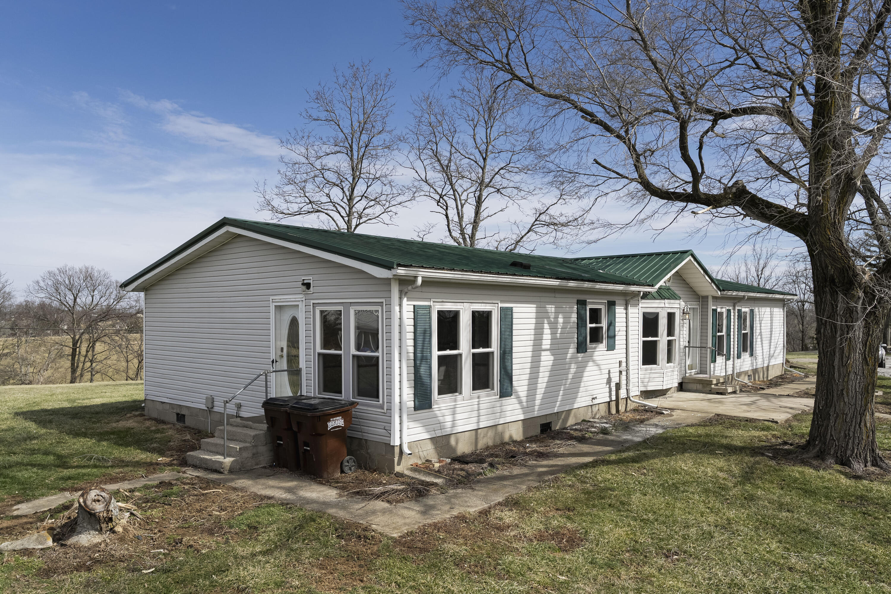4137 Center Ridge Road De Mossville, KY 41033 - Photo 1 of 28 Gallery Image 1