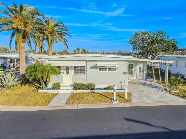 $215,000 | 10343 Magnolia Lane, Unit 180, Largo, FL 33773